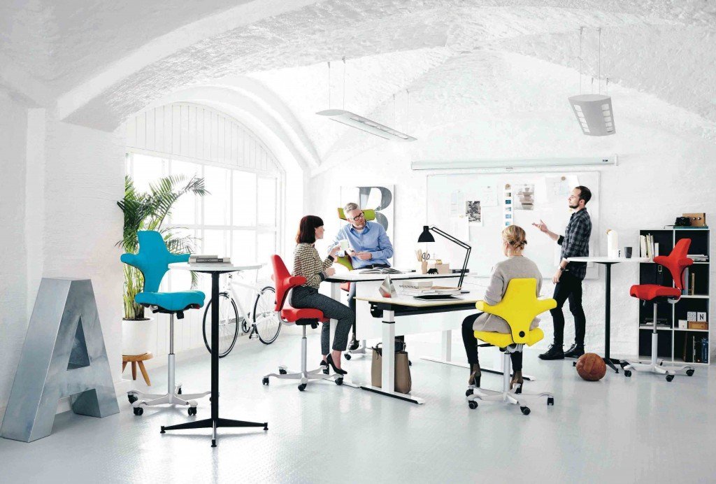 Why Choose the HÅG Capisco Office Chair? | ergokid Singapore