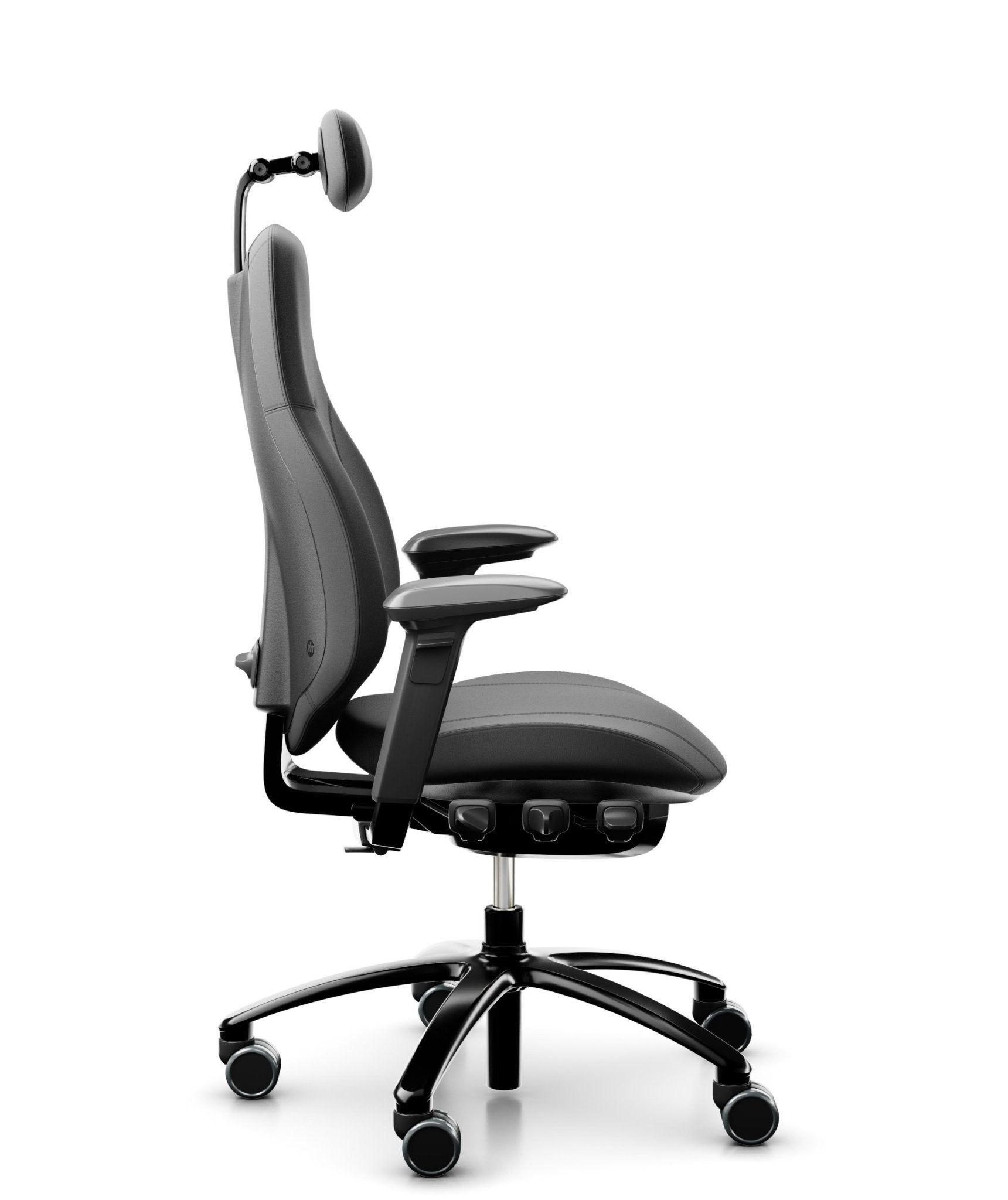 RH Mereo 220 Black Leather ergonomic chair